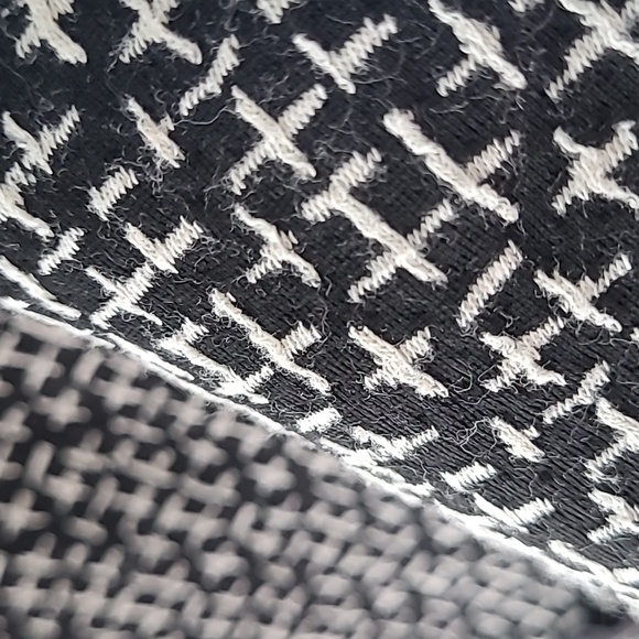 Max Studio B&W Print Shirt - Picture 3 of 10